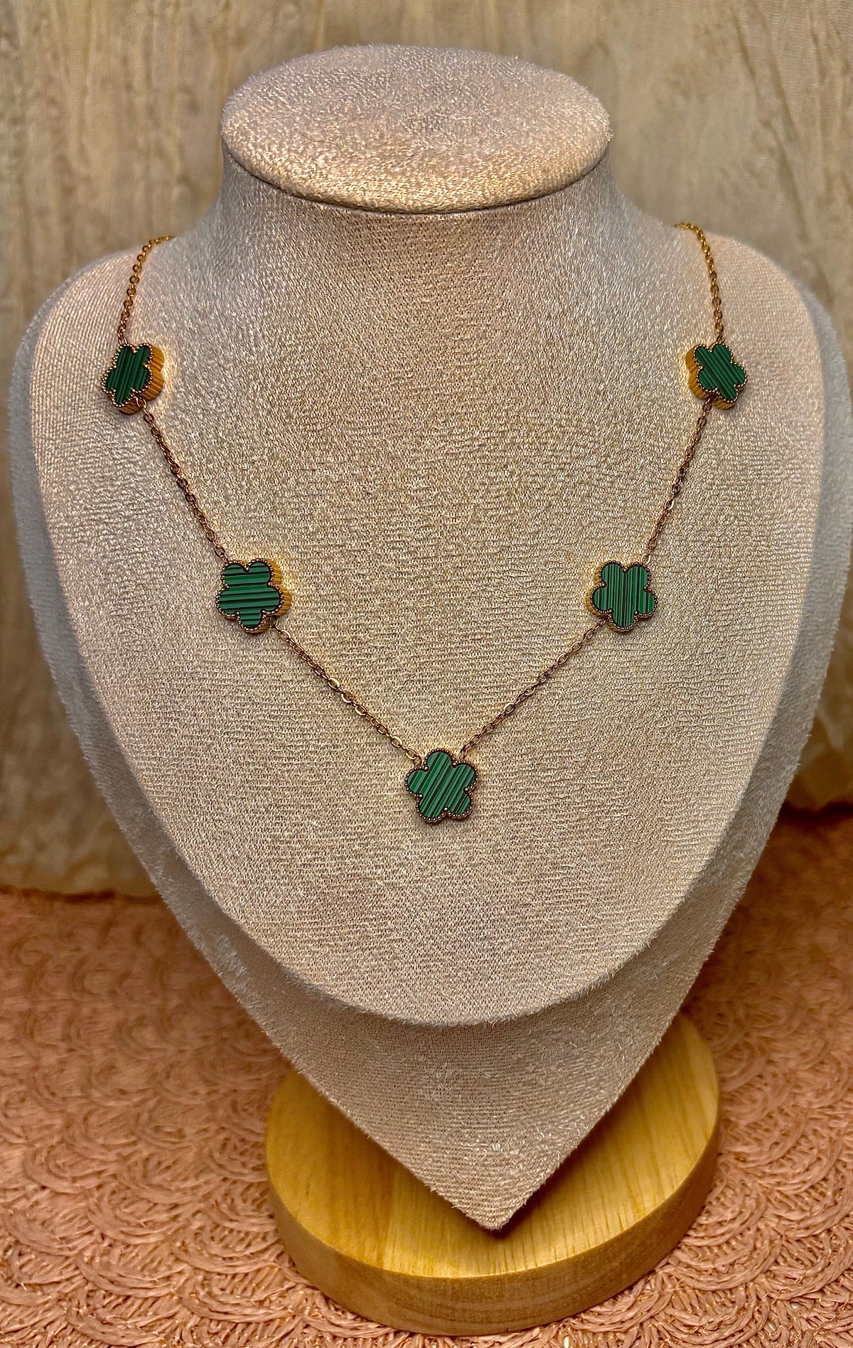 Collier Flora